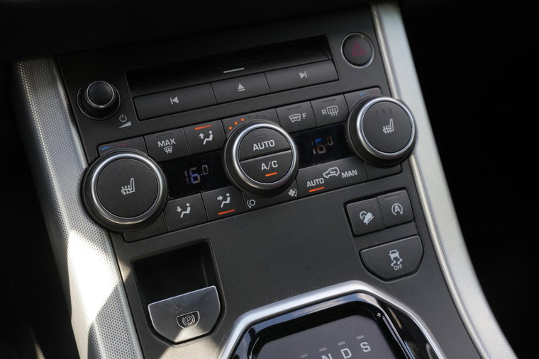 Vehicle Image 25