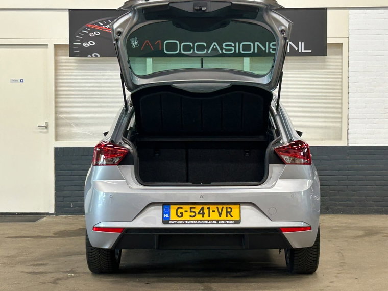 Vehicle Image 25