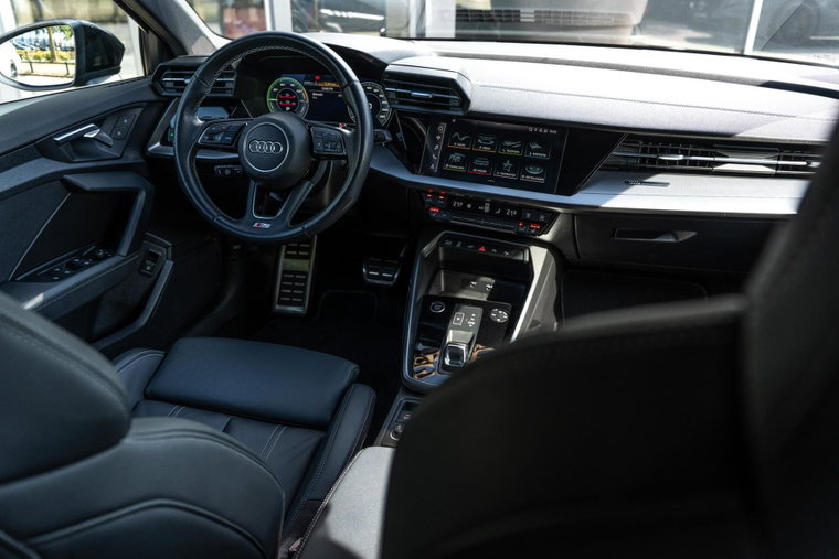 Vehicle Image 20