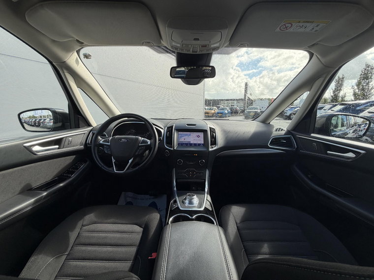 Vehicle Image 21