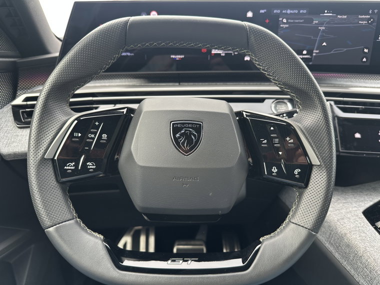 Vehicle Image 26