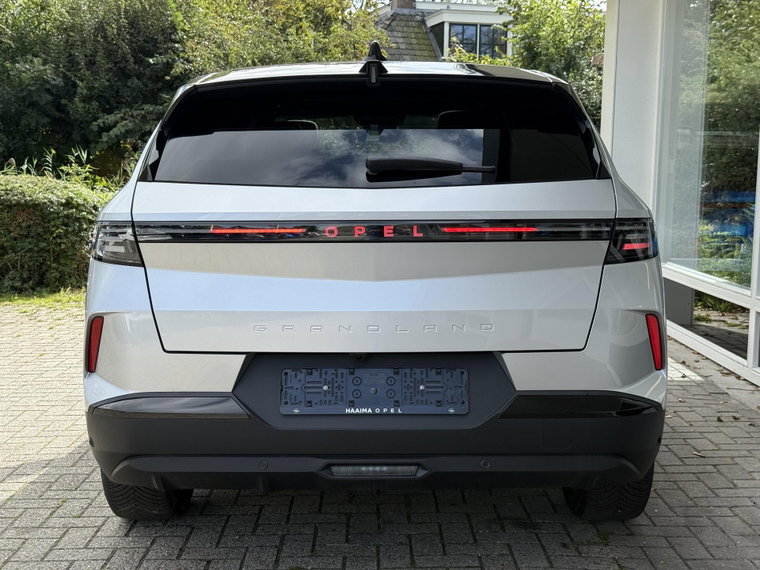 Vehicle Image 26