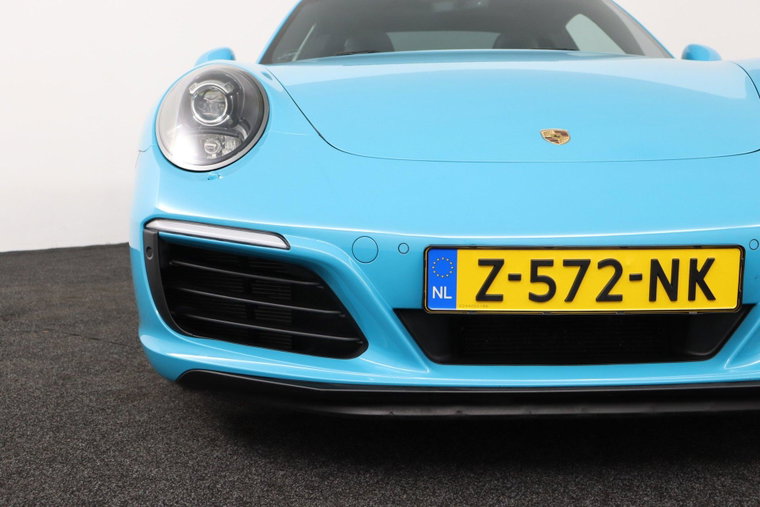 Vehicle Image 35