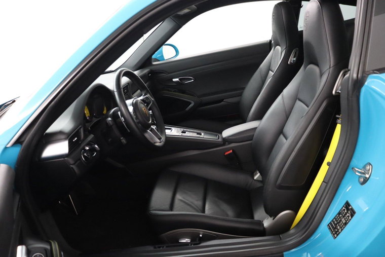 Vehicle Image 38
