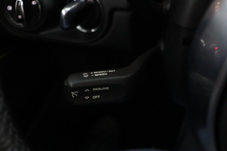 Vehicle Image 56