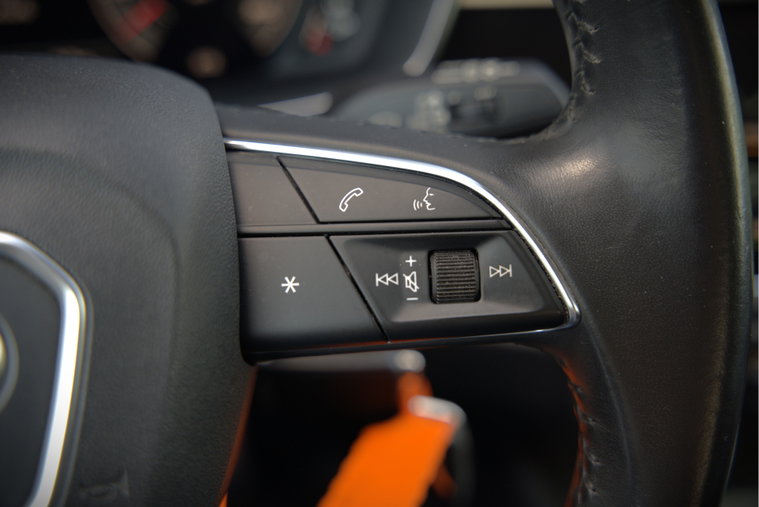 Vehicle Image 32
