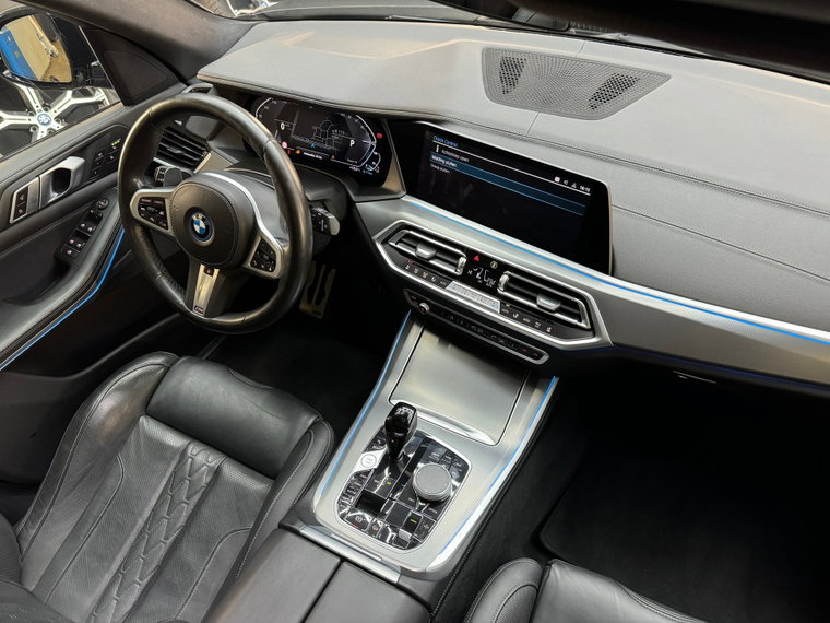 Vehicle Image 45