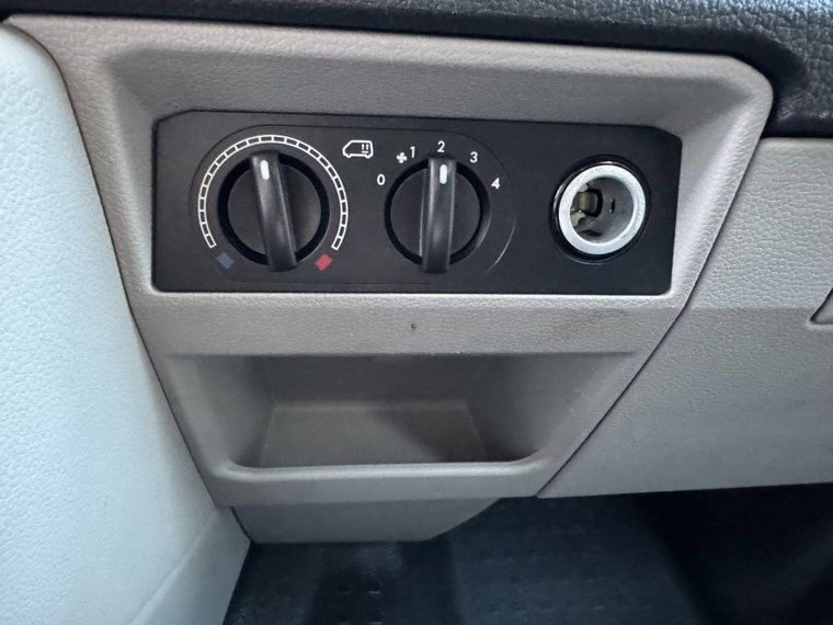 Vehicle Image 24