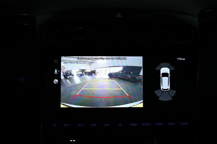 Vehicle Image 32