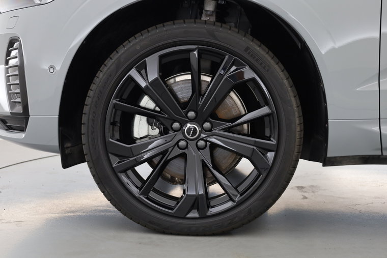 Vehicle Image 35