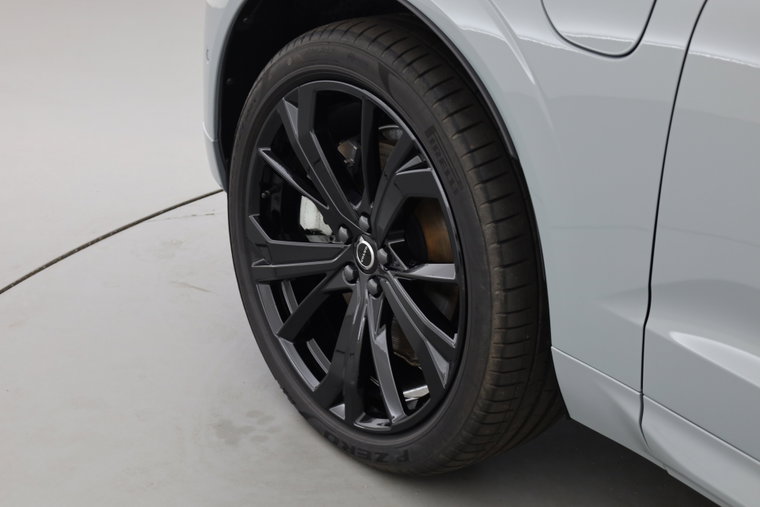 Vehicle Image 36