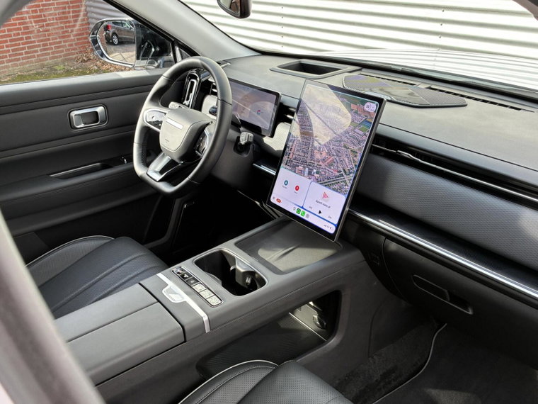 Vehicle Image 15