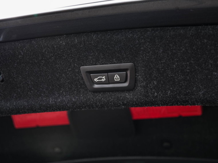 Vehicle Image 42