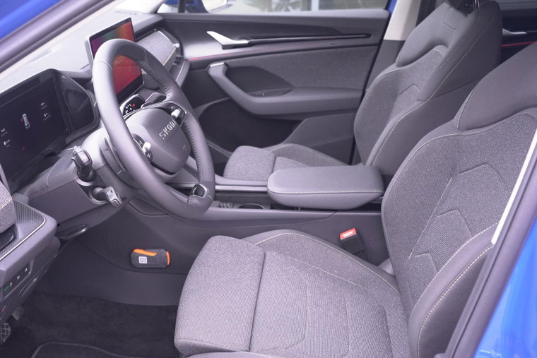 Vehicle Image 37