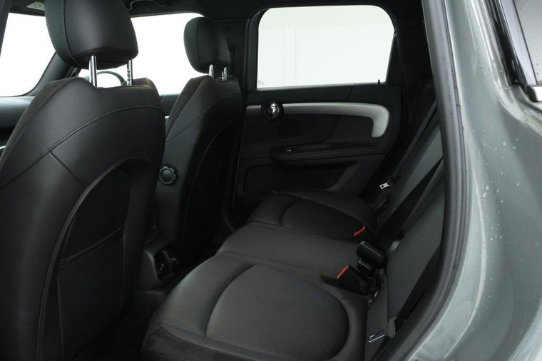 Vehicle Image 41