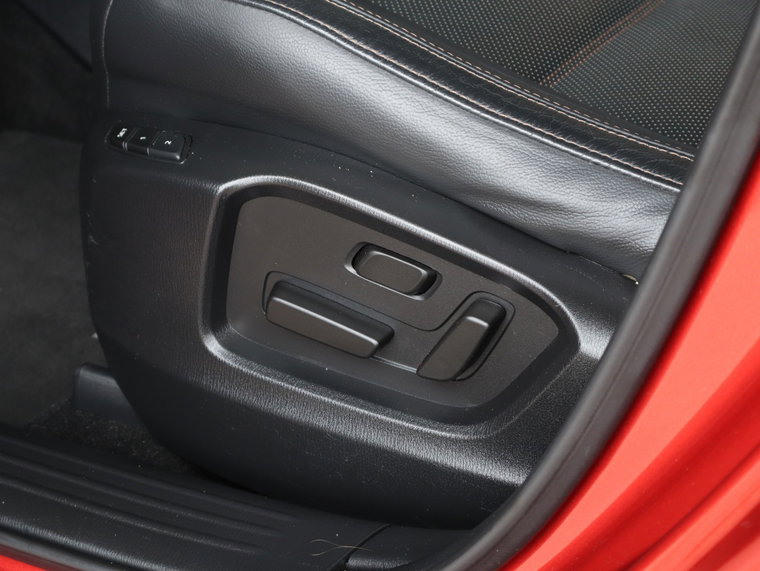 Vehicle Image 33