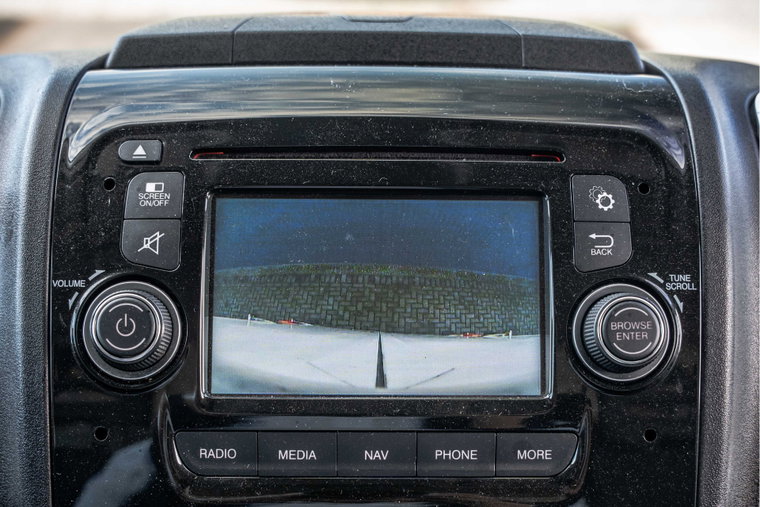 Vehicle Image 21
