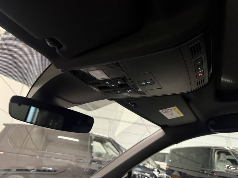 Vehicle Image 39