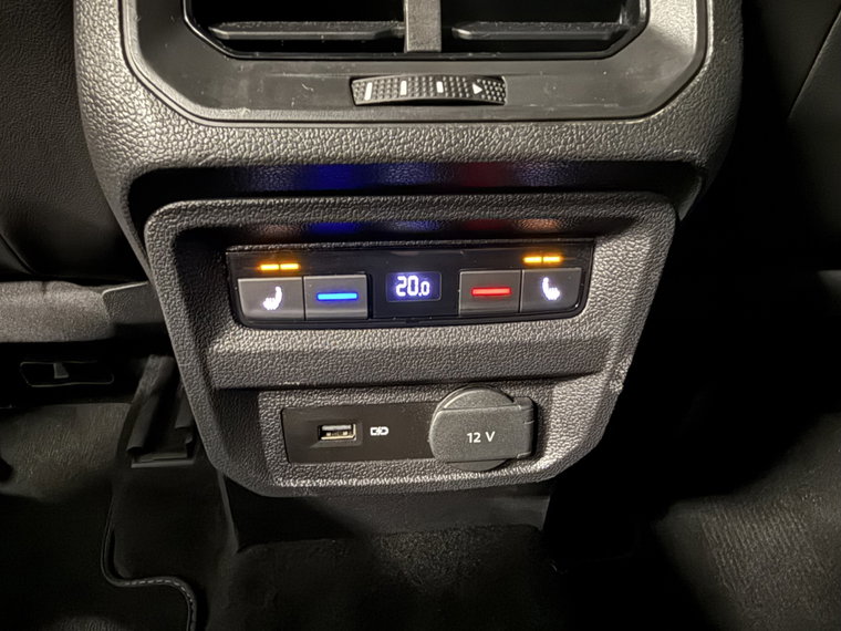 Vehicle Image 43