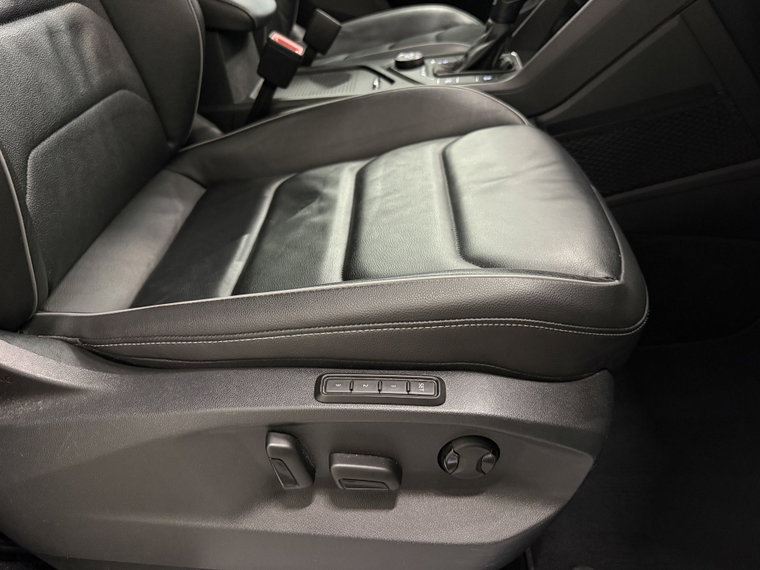 Vehicle Image 45