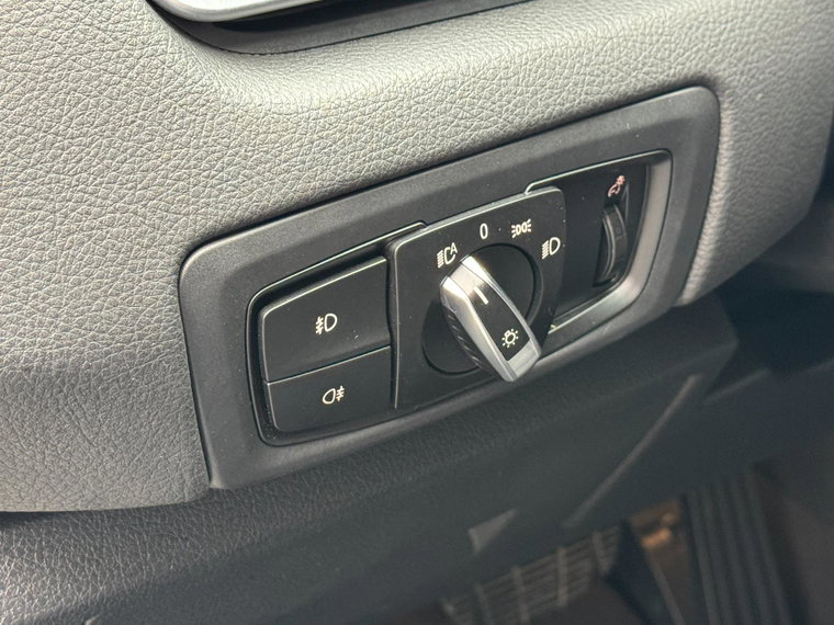 Vehicle Image 38