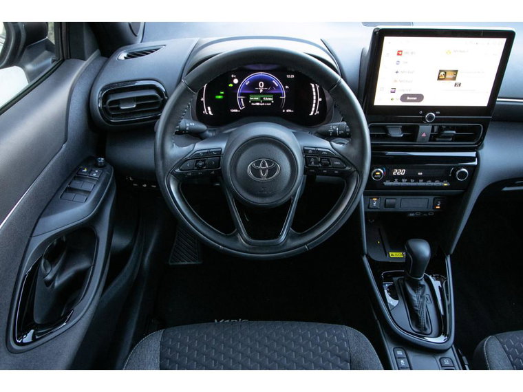 Vehicle Image 15