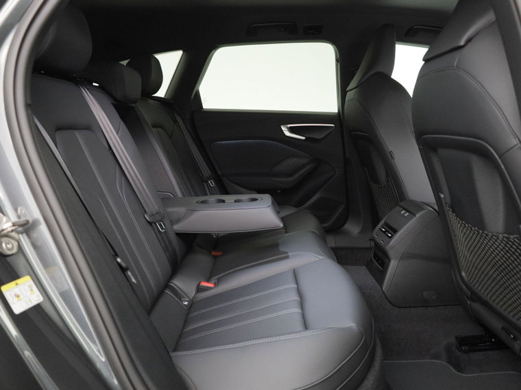 Vehicle Image 47