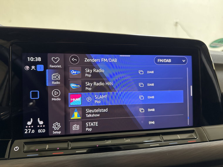 Vehicle Image 32