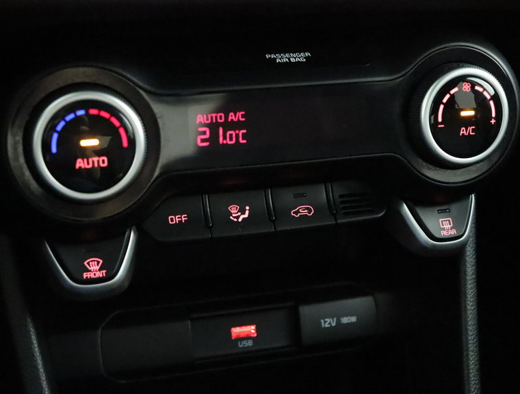 Vehicle Image 27