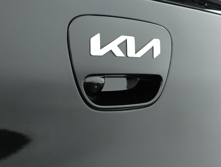Vehicle Image 38