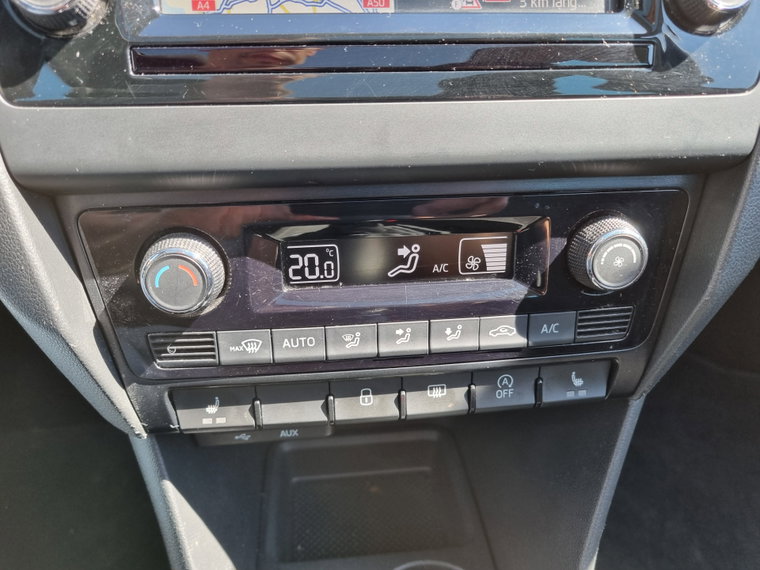 Vehicle Image 34