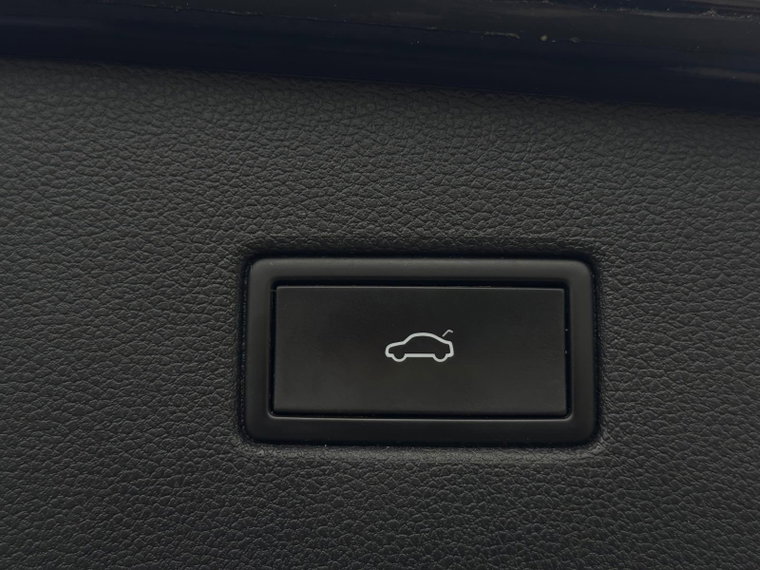 Vehicle Image 27