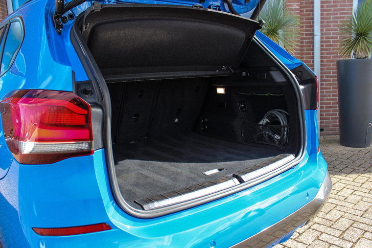 Vehicle Image 33