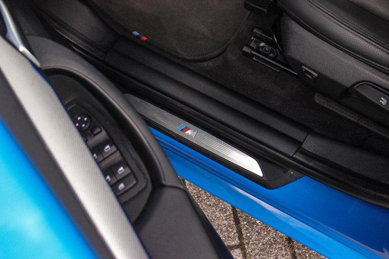 Vehicle Image 35