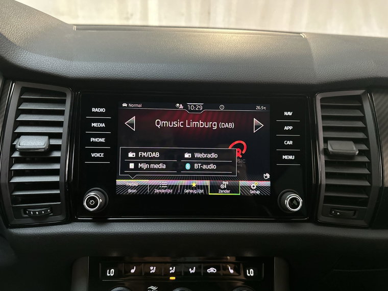 Vehicle Image 22
