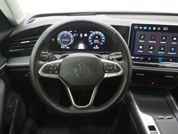 Vehicle Image 39