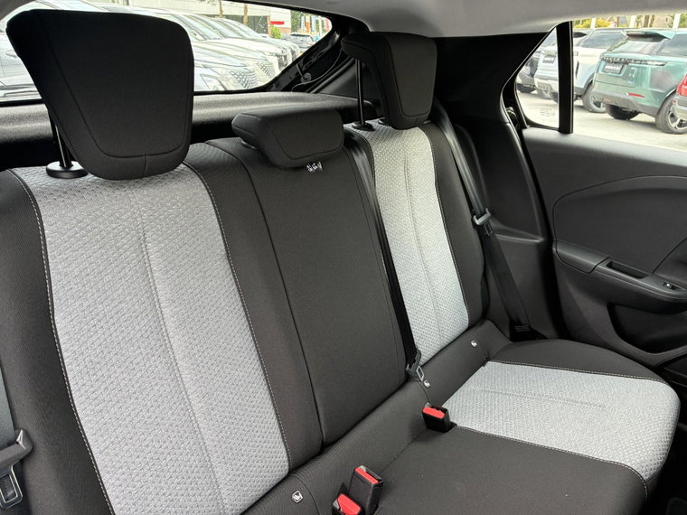 Vehicle Image 31