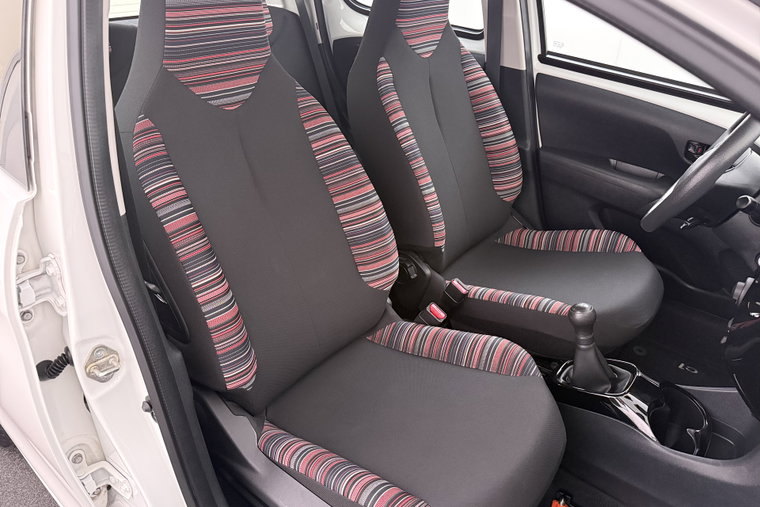 Vehicle Image 14