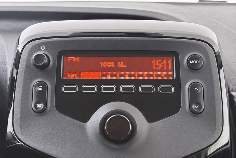 Vehicle Image 21