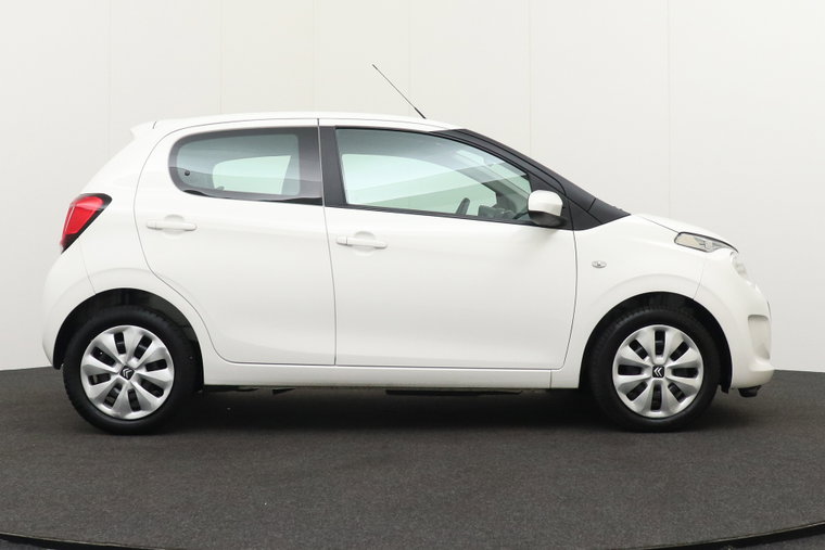 Vehicle Image 6