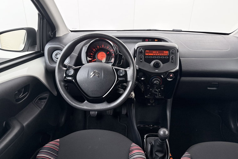 Vehicle Image 8