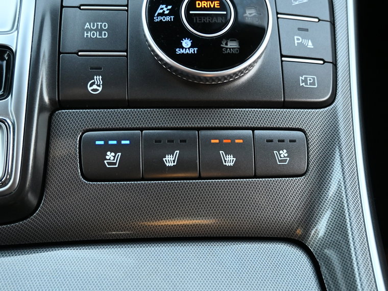 Vehicle Image 29