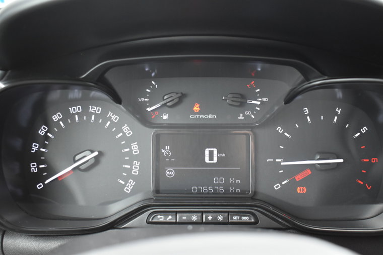 Vehicle Image 35