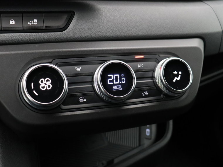 Vehicle Image 27