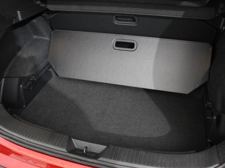 Vehicle Image 35