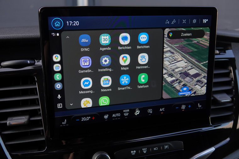 Vehicle Image 13