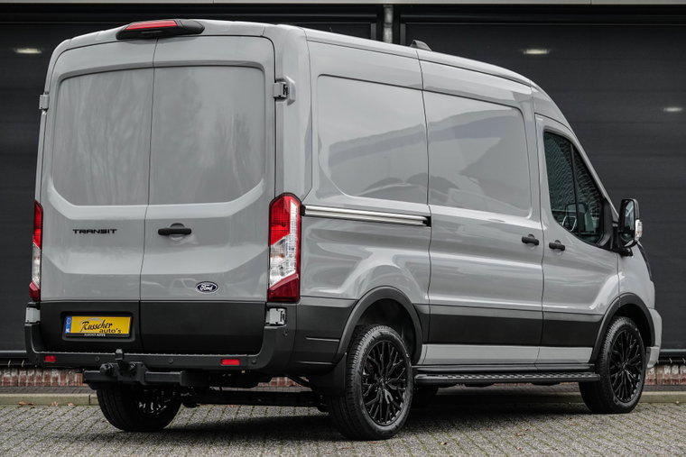 Vehicle Image 40