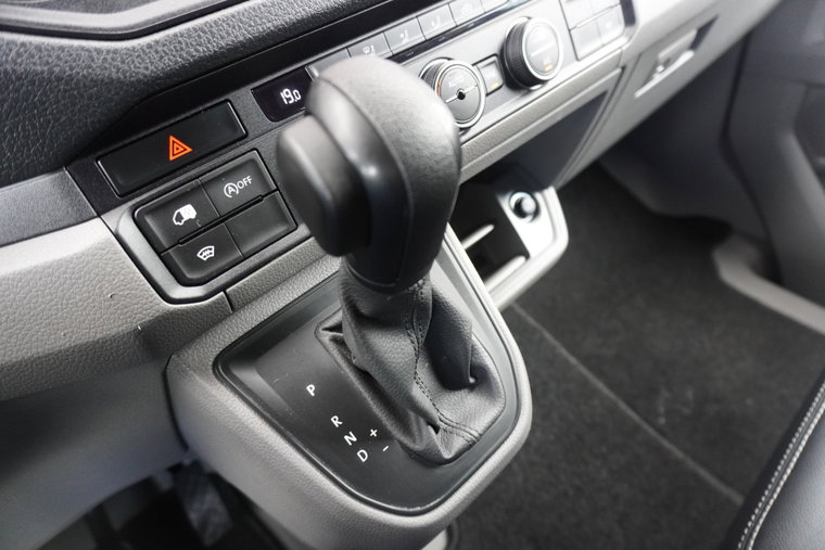 Vehicle Image 26
