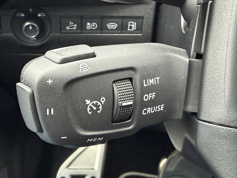 Vehicle Image 24