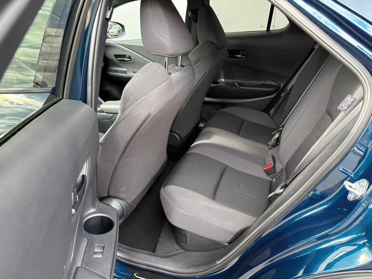 Vehicle Image 12